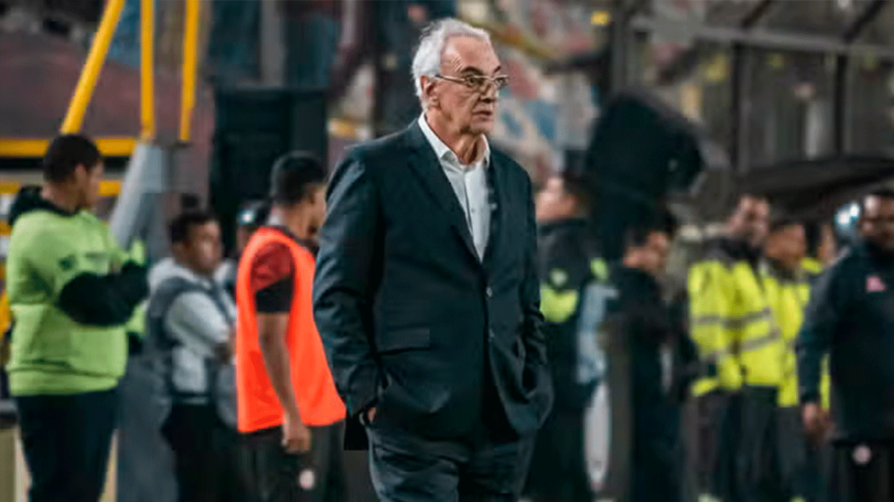 Fossati responde a Velazco y niega haber pedido duplicar su salario: “Solicité un 50%, no fue una exigencia”