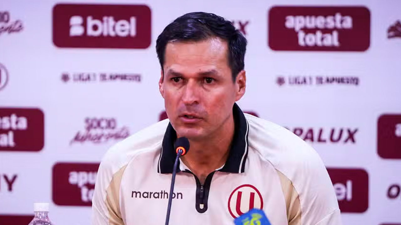 Jorge Araujo asumió responsabilidad por derrota de Universitario y pidió disculpas a la hinchada