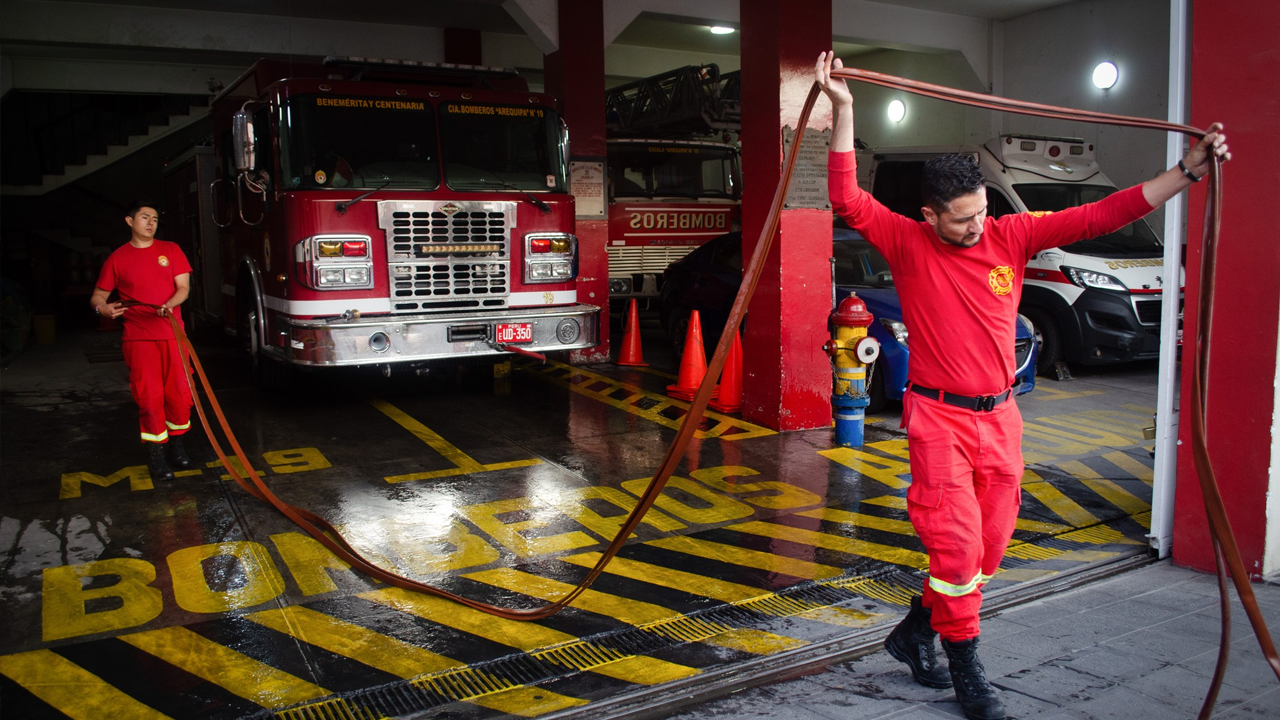Bomberos del Perú requieren S/4 mil millones para atender crisis de infraestructura y unidades