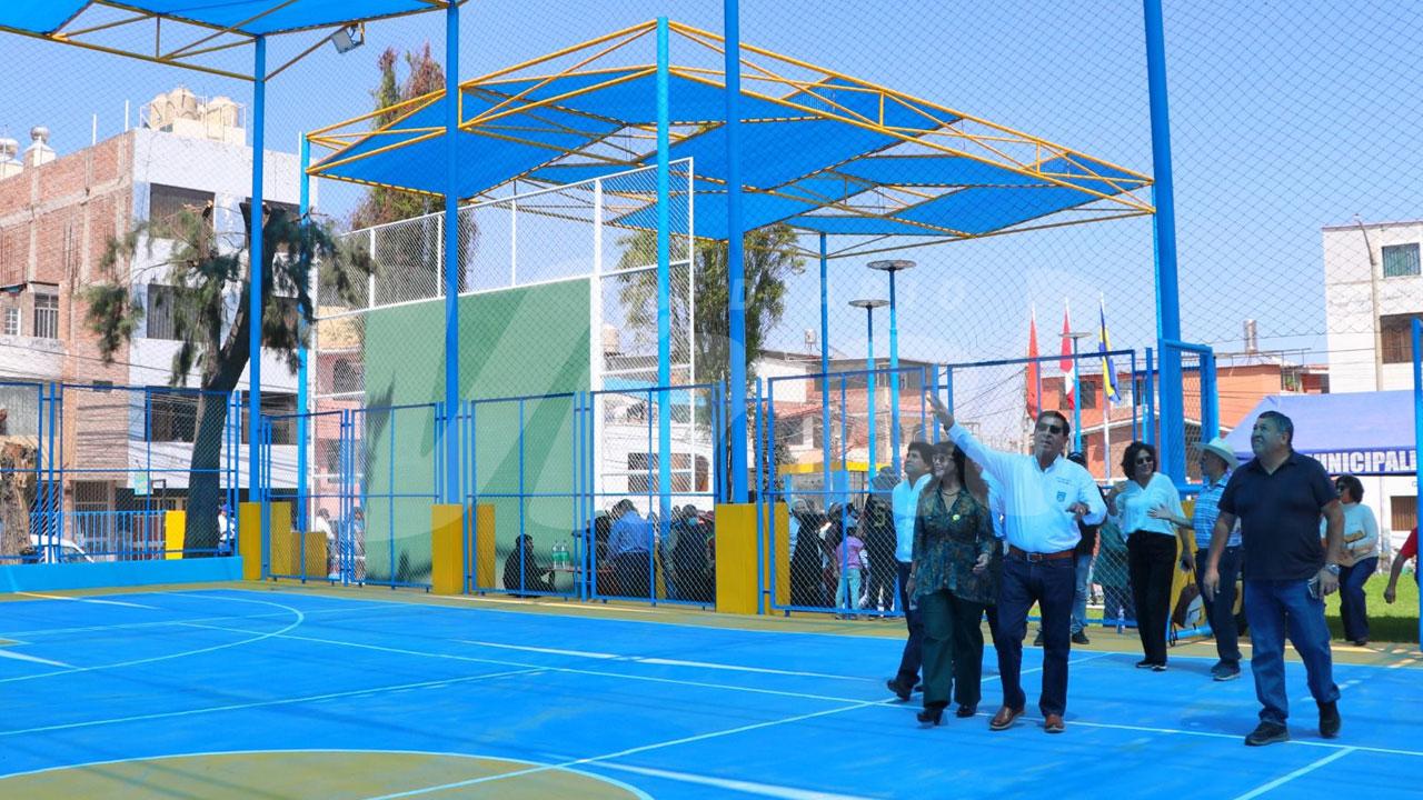 Arequipa: en distrito de Bustamante y Rivero inauguran parque deportivo con iluminación solar