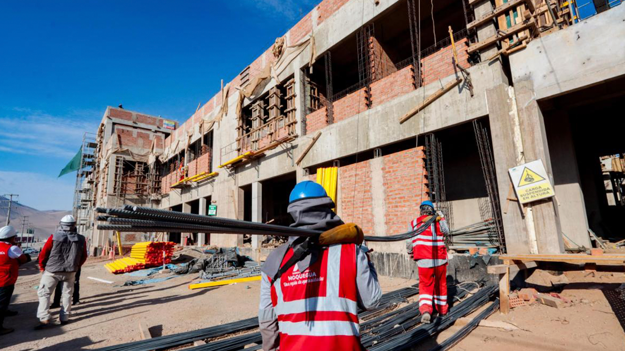 Contraloría enciende alarmas por millonarias irregularidades en obra de salud en Ilo